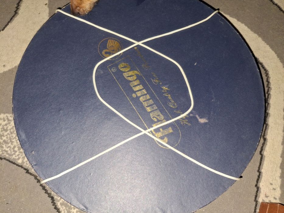 Продам набор из 12предметов и вазу