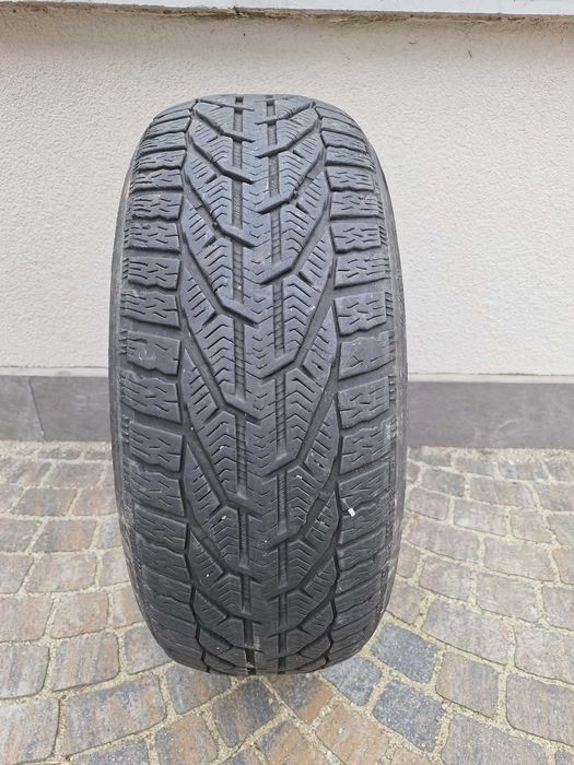 Гума зимна 205/55/R16