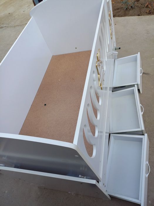 Detskiy krovat yengi