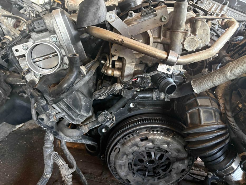 Двигател мотор blx голф 5 2.0 fsi фси