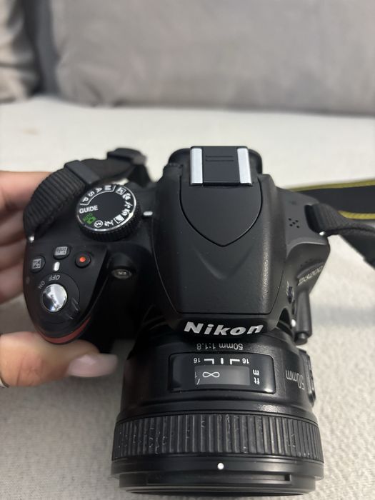 Nikon D3200 DSLR + 2 obiective + geantă foto – kit complet
