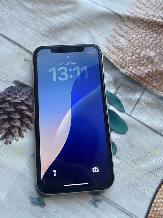 Iphone 11  Functional