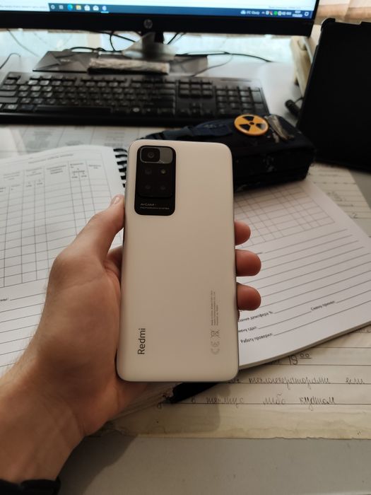 Продам телефон Redmi 10 6/128