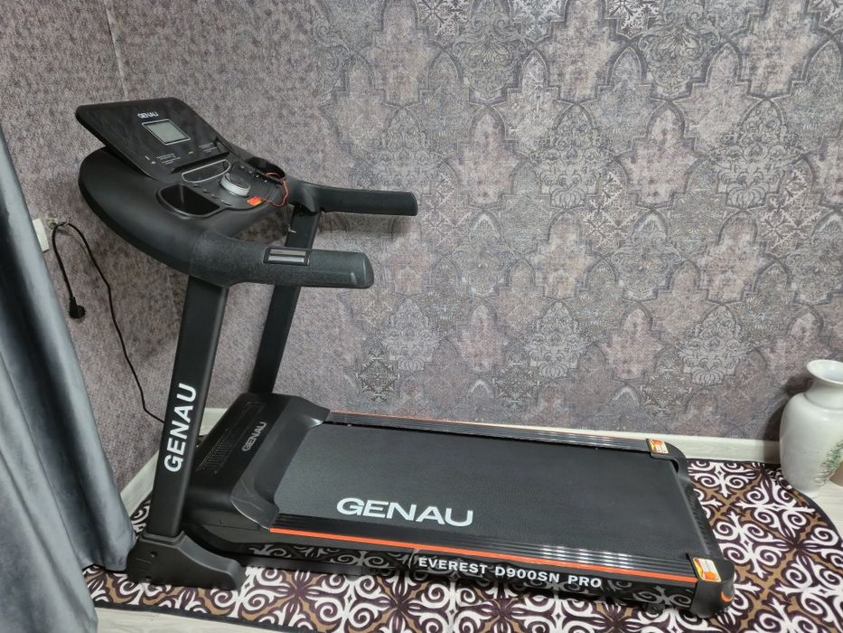 Продам беговую дорожку