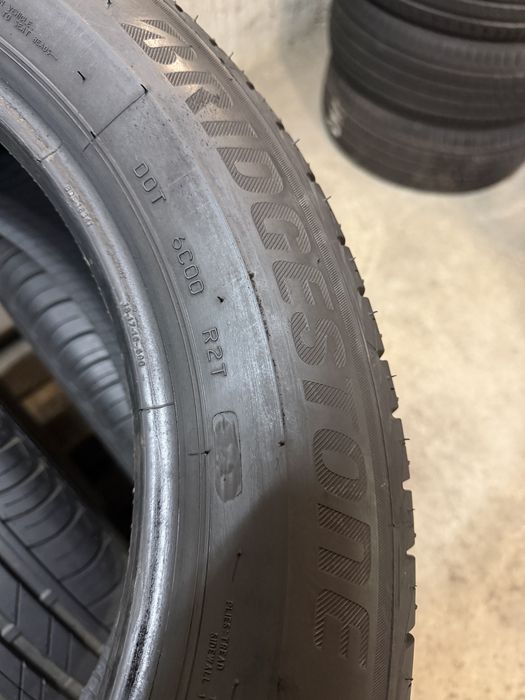 225/55/18 Bridgestone 4бр НОВИ