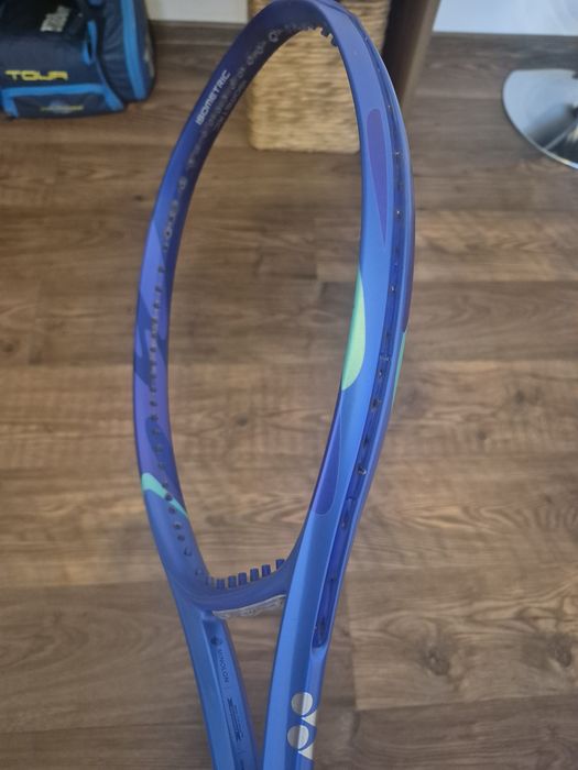 Rachete de tenis Yonex Ezone 2025  L2 300g 16x19