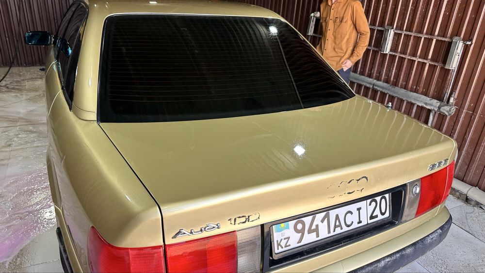 Продам Audi 100 C4