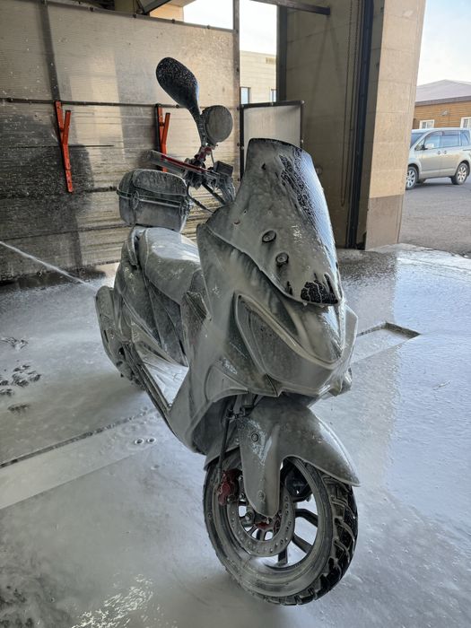 продается  мопед Макси 180 куб