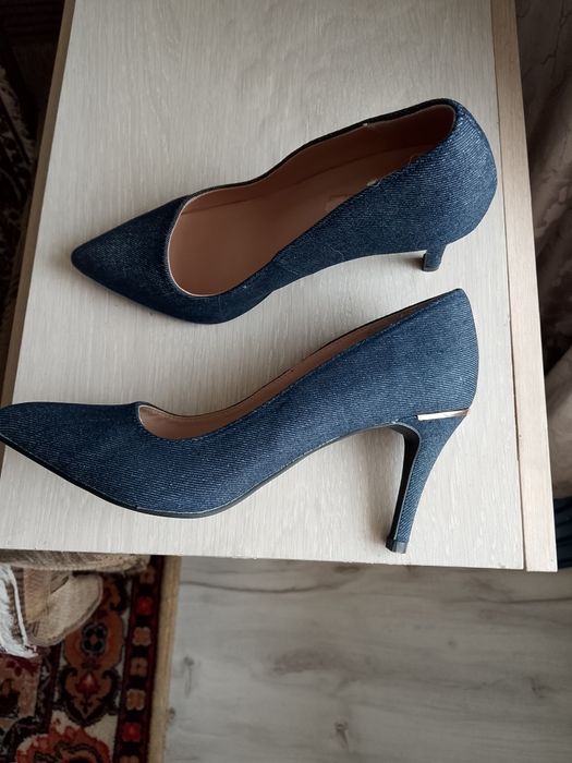Продам туфли женские.