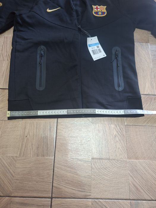 Trening Nike pentru bărbați ,nou cu etichetă,de culoare negru