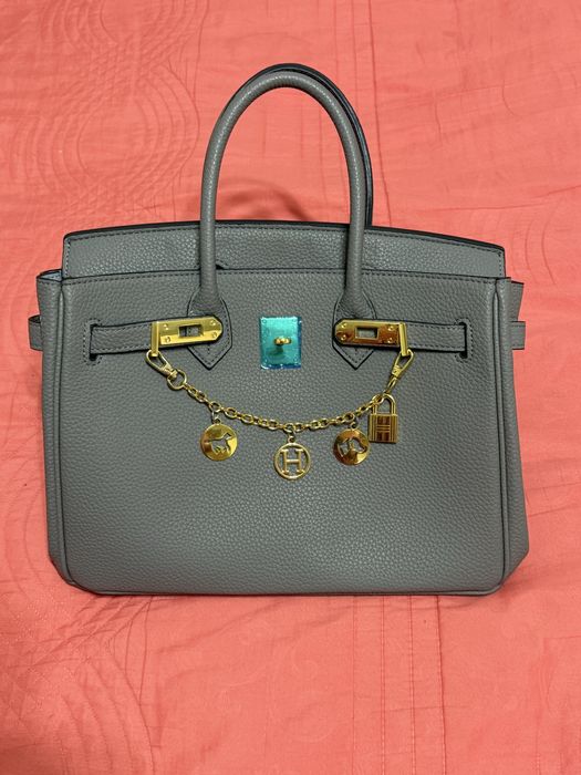 Стильная и вместительная сумка