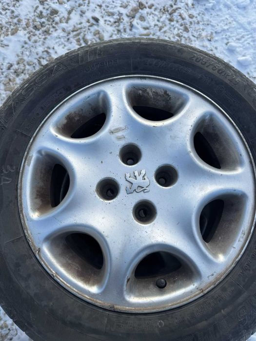 Гуми LASSA с джанти 4 броя