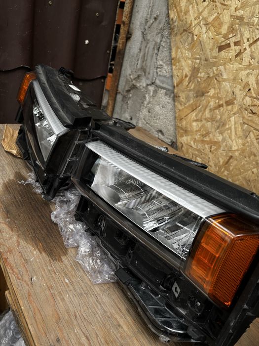 Фары Land Cruiser Prado 250 оригинал