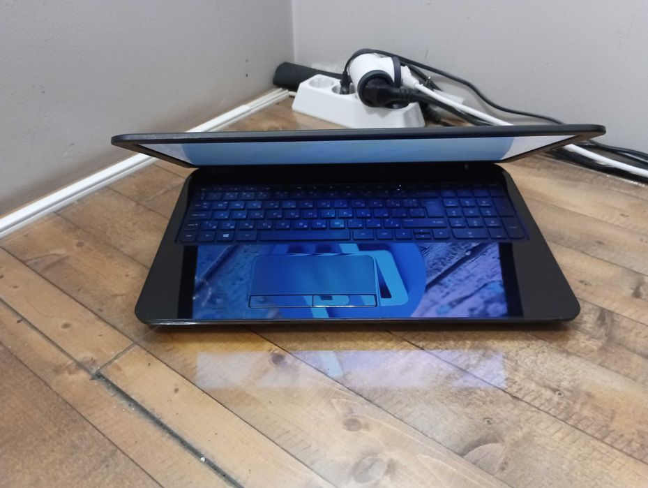 Лаптоп HP 15g001su / 15.6"