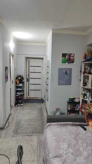 Продается квартира. Юнусабад 2  Колледж, Универсам  1/4/4 галерейка