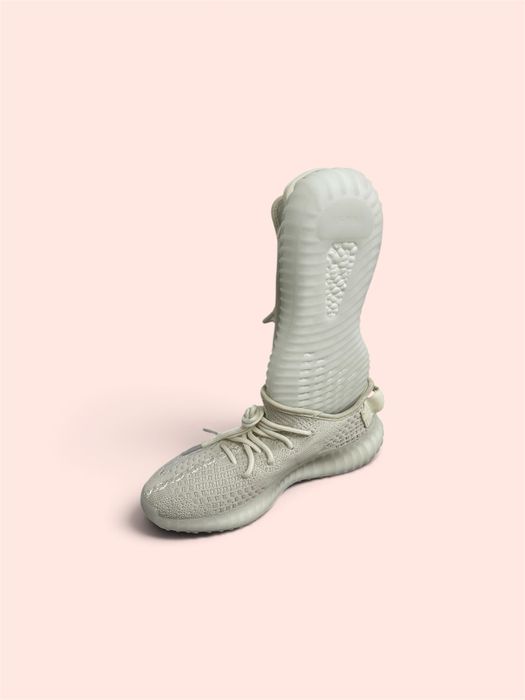 Yeezy Boost 350 V2 „Bone”