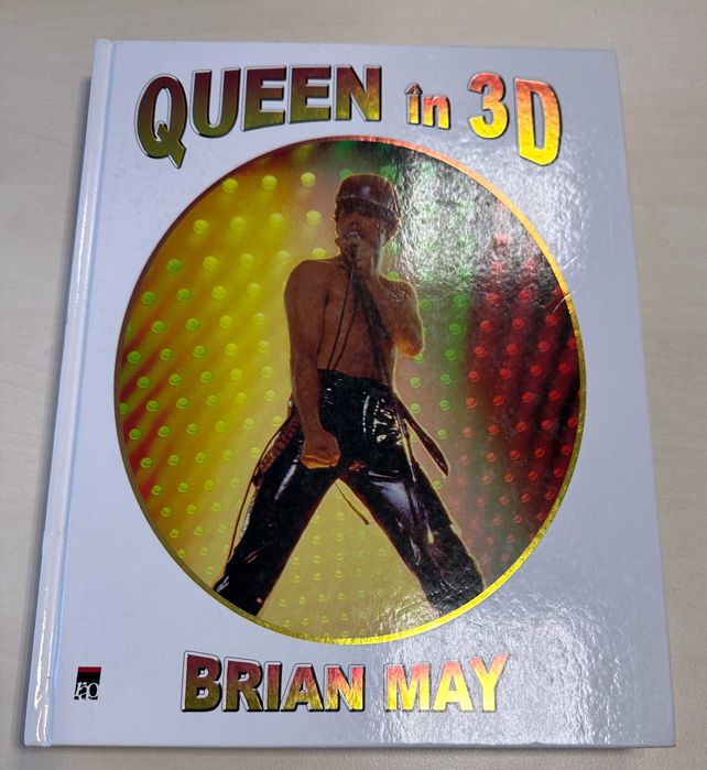 Carte Queen in 3D by Brian May