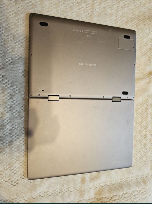 Dezmembrez Laptop Tableta Teclast F5R de