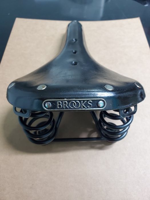 BROOKS седло на велосипед.