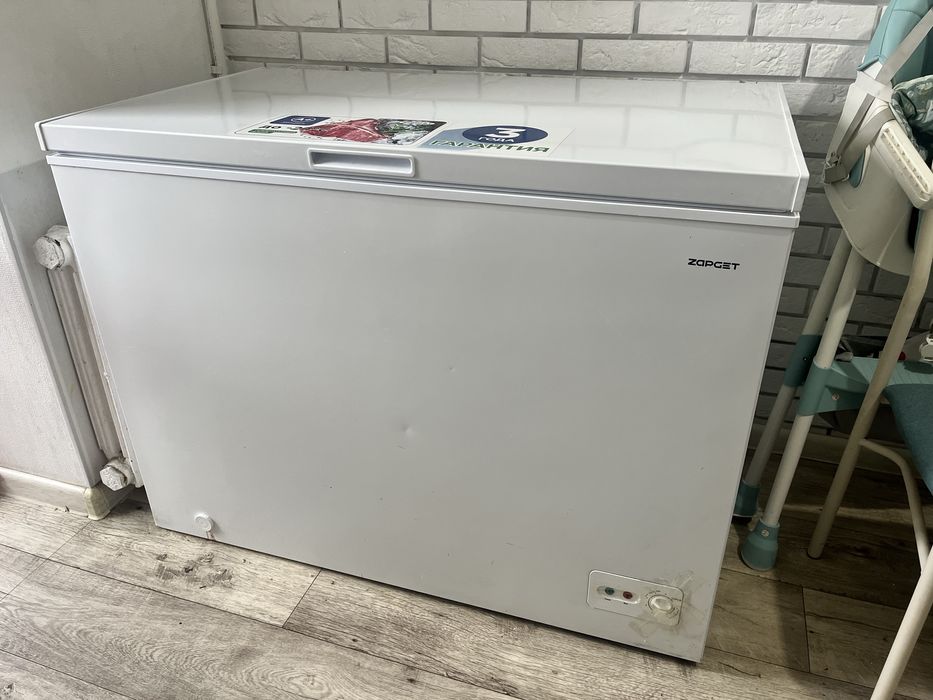 Продам морозильник