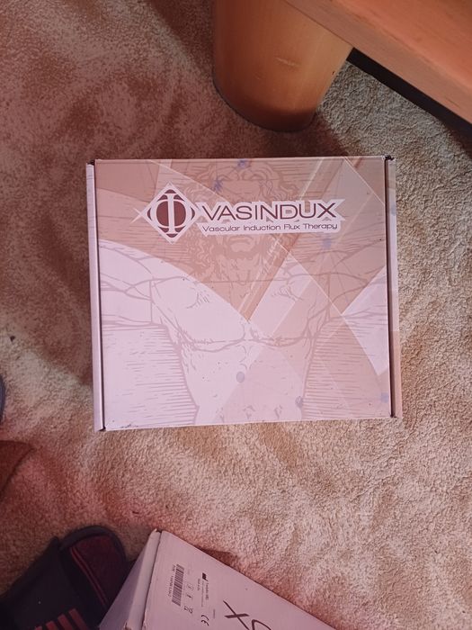 Vând vasindux aprape nou