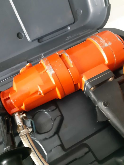 Masina de carotat manuala WEKA