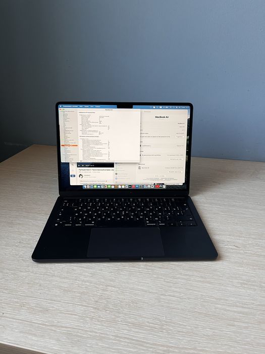 Macbook air 13 m2 8/256