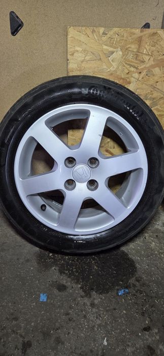 HONDA Оригинални джанти със гуми 185/55/15 6J×15 ET53 4×100 цо55