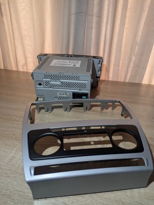 Radio Skoda Swing cu tot cu ramă
