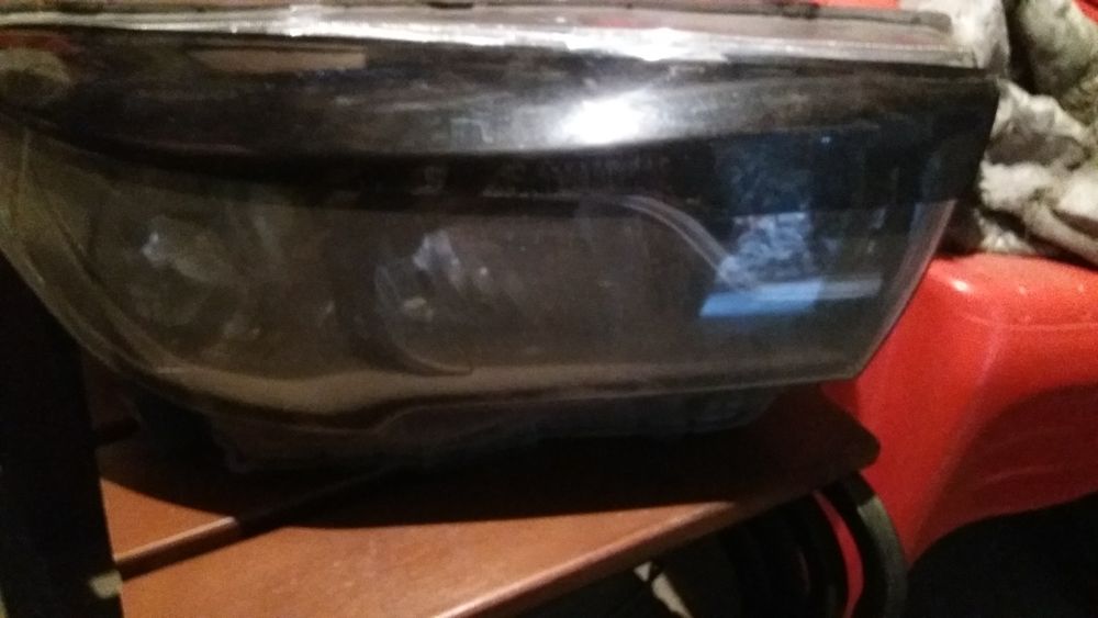 Фара правая лада веста