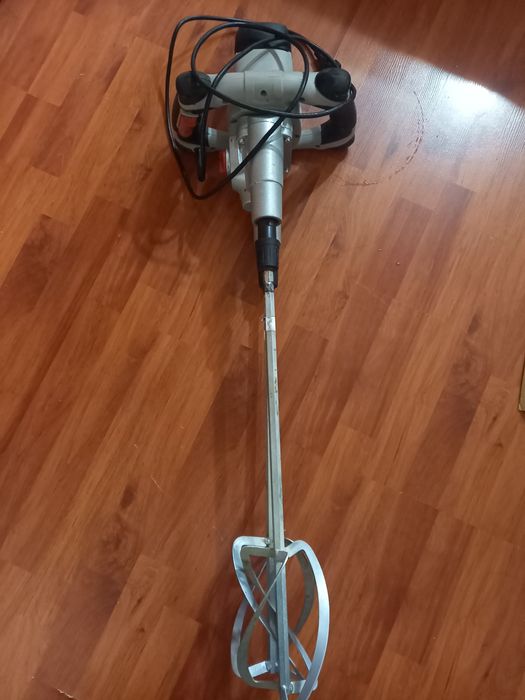 Продам строительный миксер