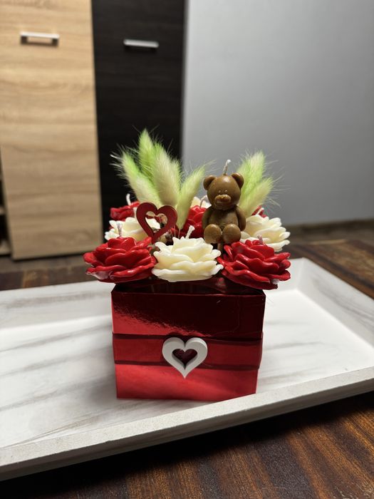 Подаръчен букет “ LOVE”