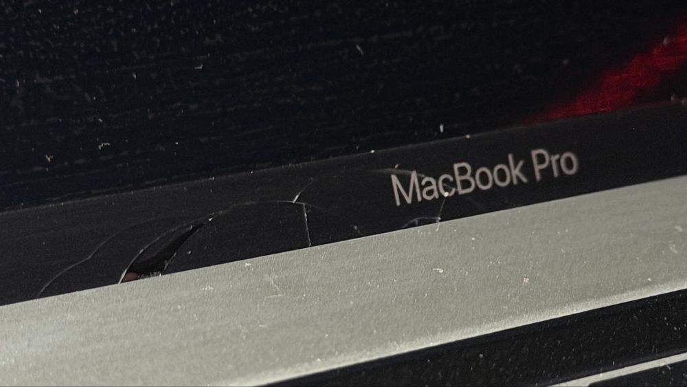 macbook pro 15’ 256 гигабайт