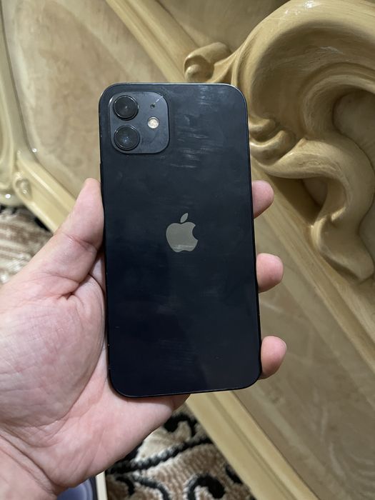 В продаже Айфон 12/128Gb