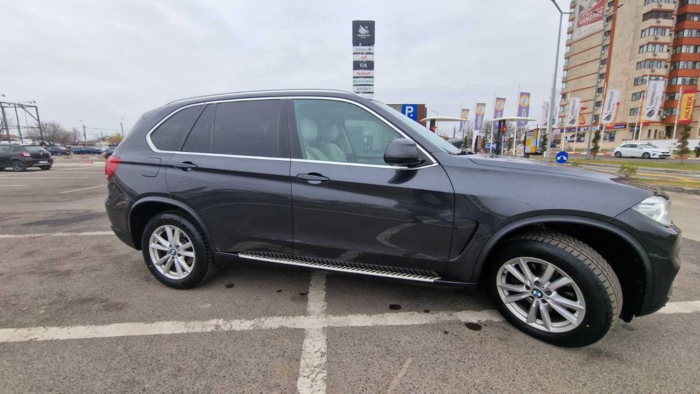 URGENT ! Vând BMW X5 3.0 Diesel