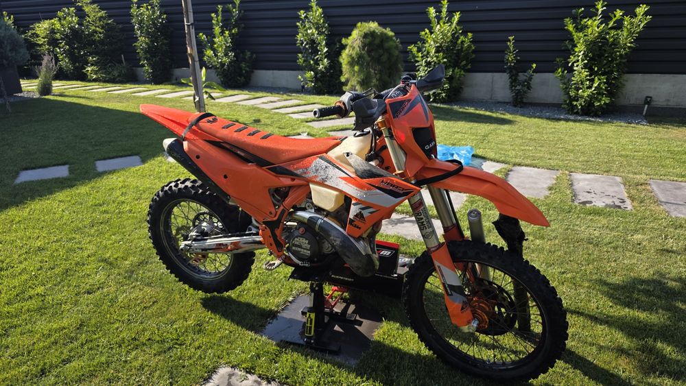 Vand KTM HARD ENDURO 2024 300 TBI 2 T Înmatriculată