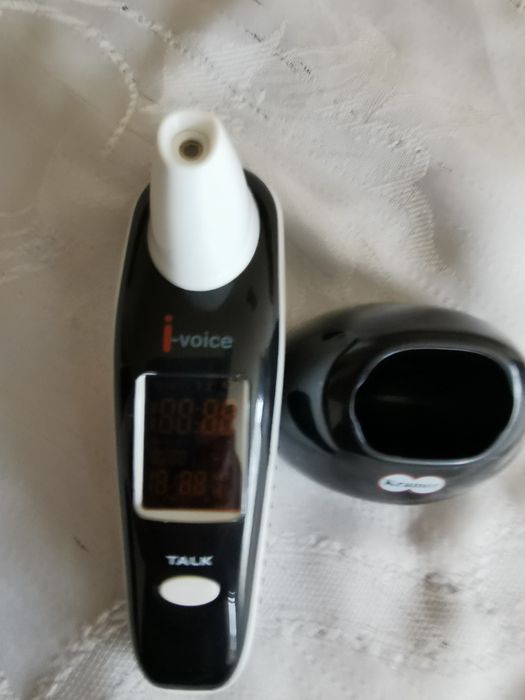 Говорещ многофункционален термометър за уши и чело
