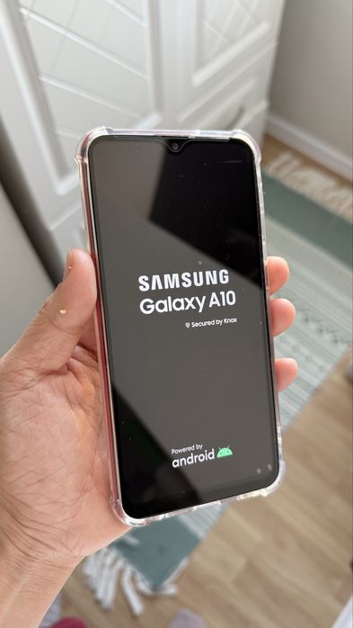 Продам Самсунг А10 в отличном состоянии