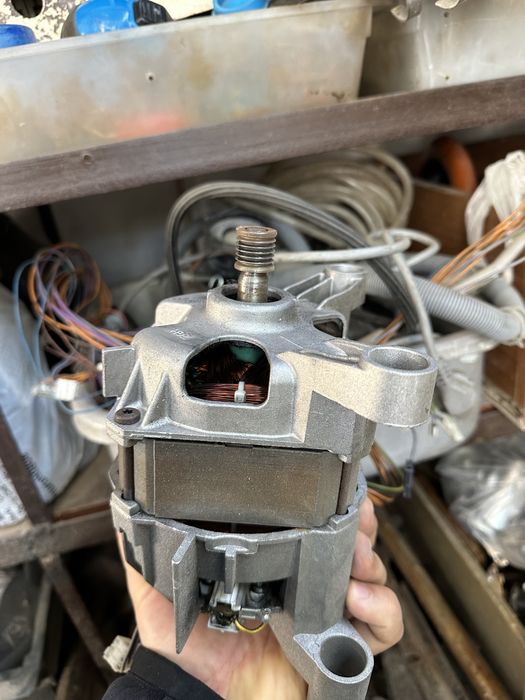 Мотор стиральный машинки bosh