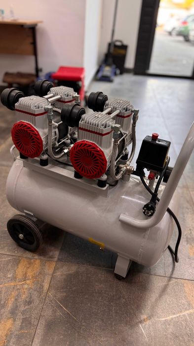 Продам компрессор безмасляный ALTECO ACO 50L