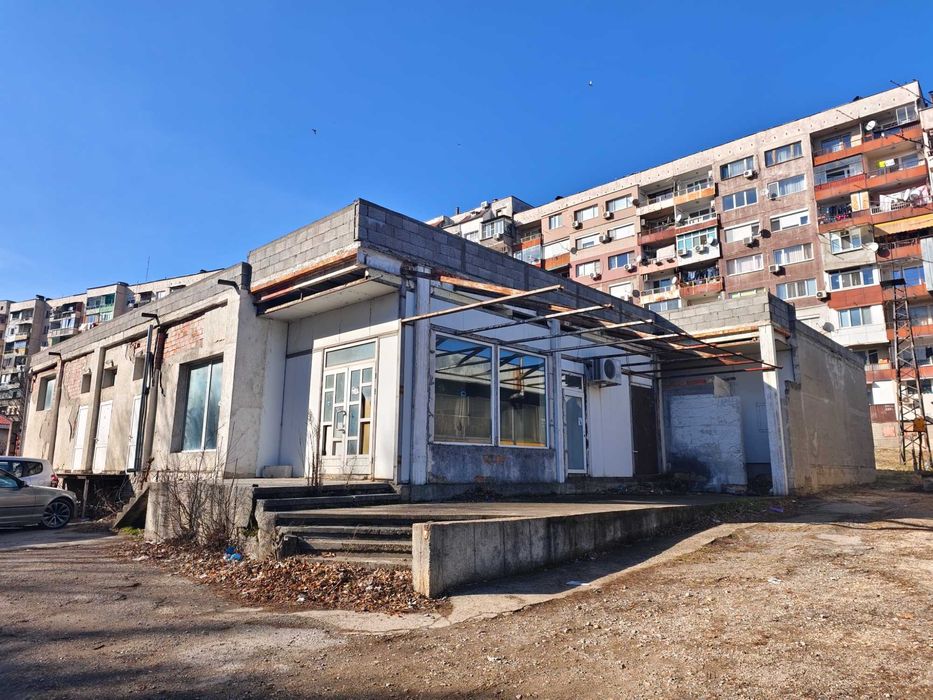 Продава се Магазин в Монтана, Младост 1 - 225 кв.м за 1089 €/кв.м - Снимка #2