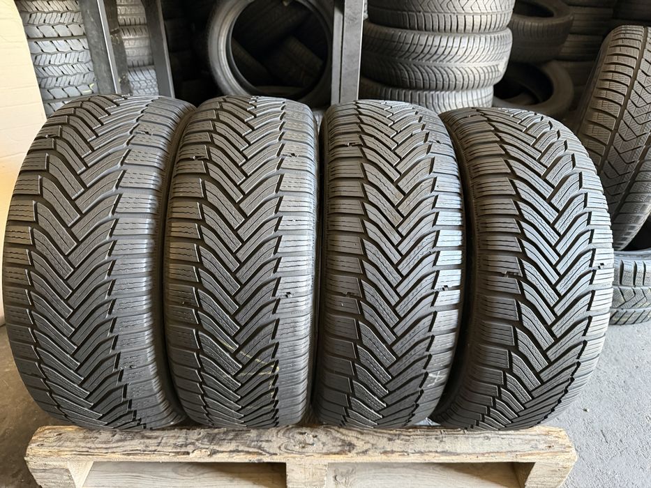 4 anvelope iarna 225/45/17 Michelin 6-6.5mm!