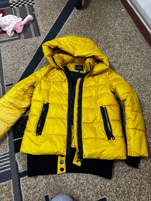 Продам куртки женские