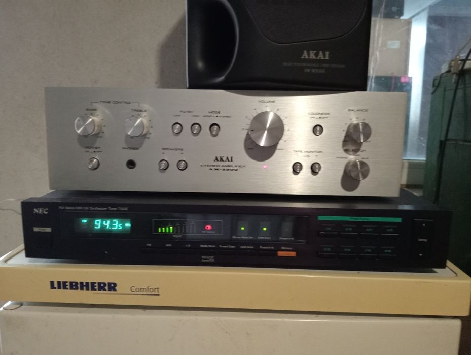 Tuner Stereo NEC T500E