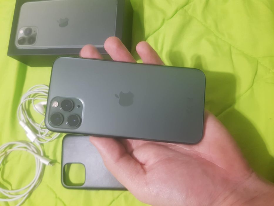 Vand iphone 11 pro ca nou 256gb