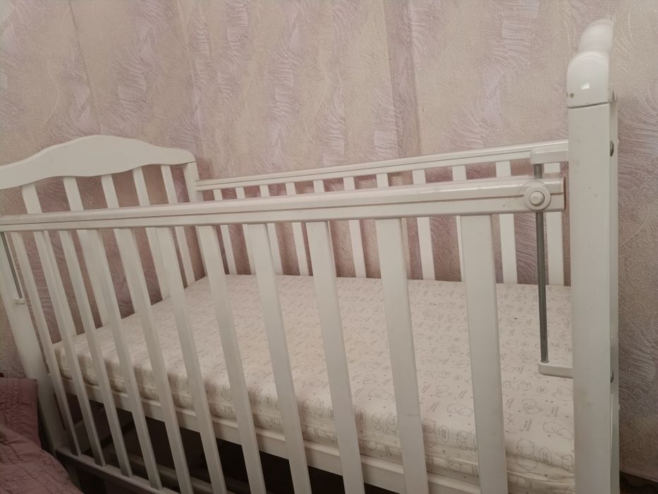 Продам кровать детскую