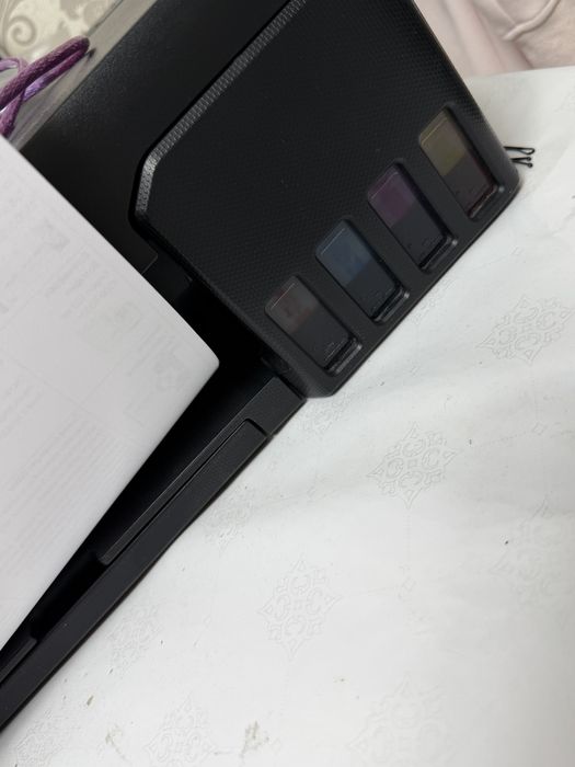 Цветной принтер Canon