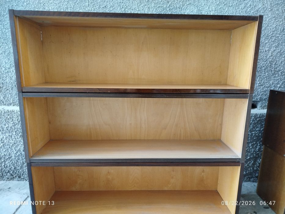 Книжные полки б/у в хорошие руки