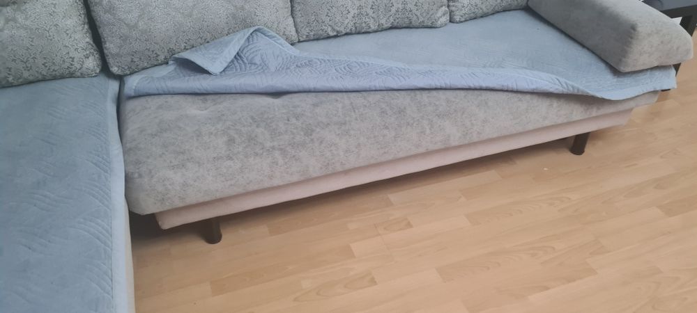 Продам диван срочно