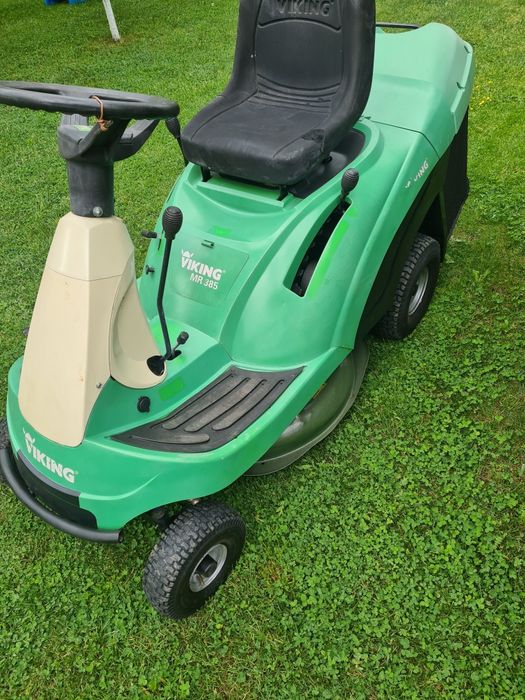 Tractoras Viking MR385